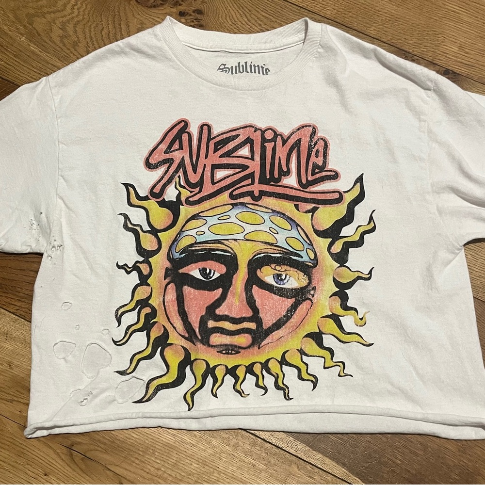 Sublime Graphic Tee with Sun Design